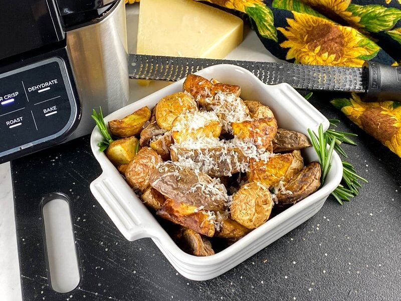 Air Fryer Rosemary Garlic Potatoes